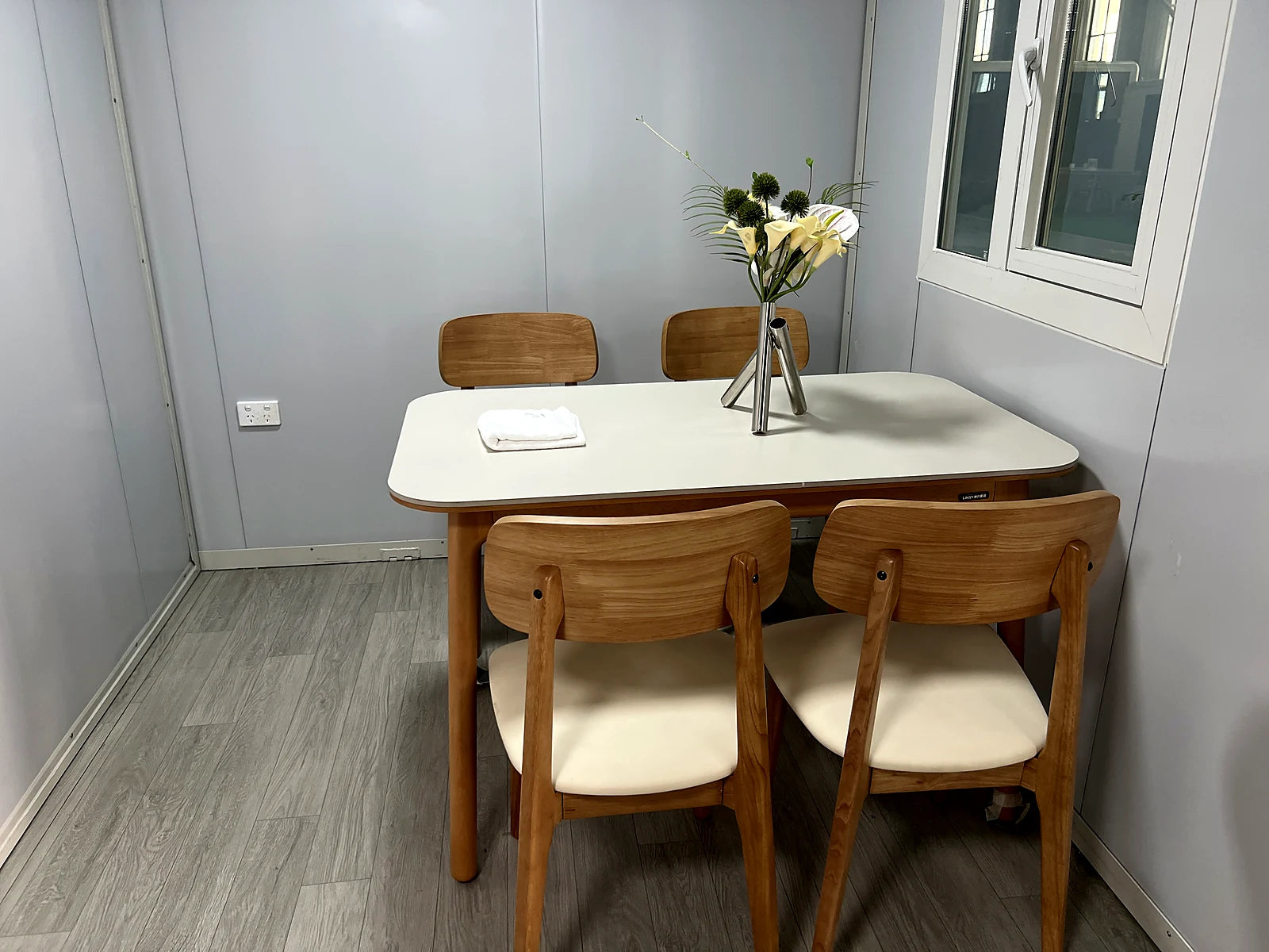 Dedicated Dining Zone