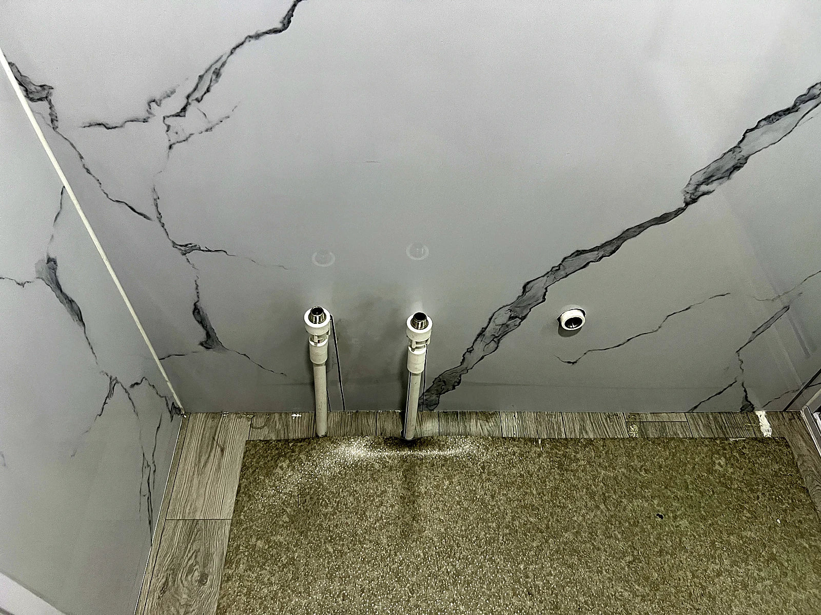 Wall plumbing connection detail