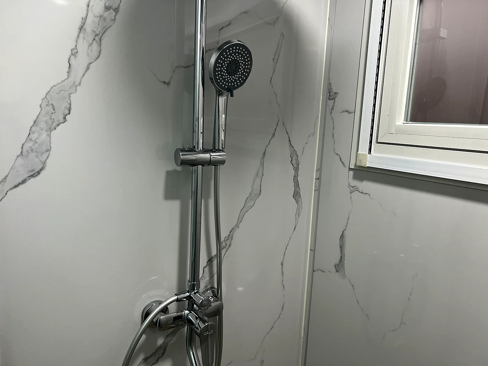Bathroom shower rail and fittings